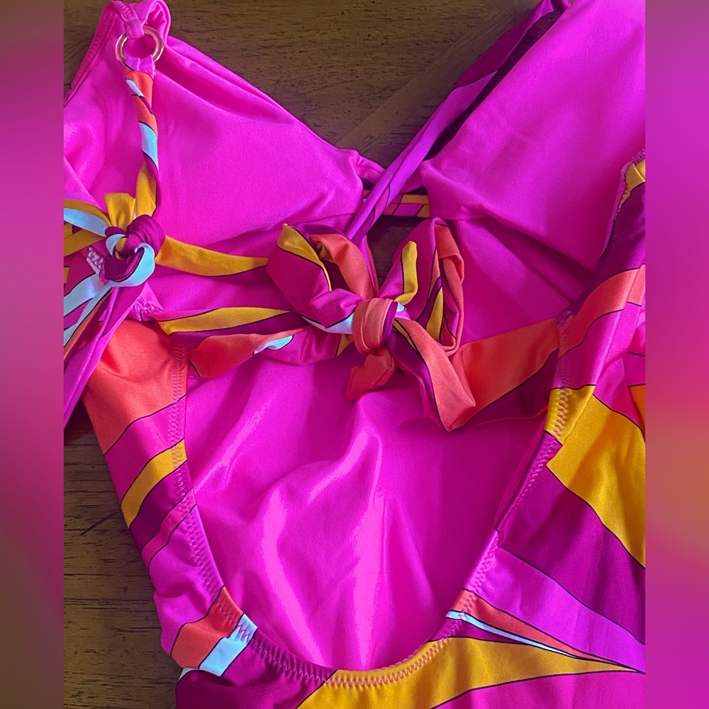 Trina Turk NWT Vivid Vista Maillot Swimsuit One Piece Size 6 STUNNING - Picture 6 of 10